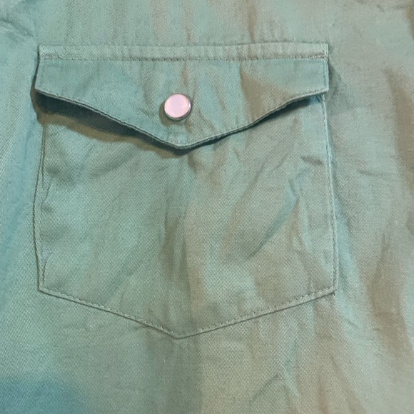 C.E. Schmidt Work Wear Size 1X Green Pearl Snap button Down Shirt, cotton - Picture 3 of 5